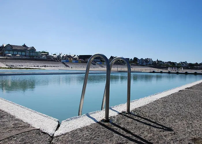 Tres Proche Granville Midship Saint-Pair-sur-Mer