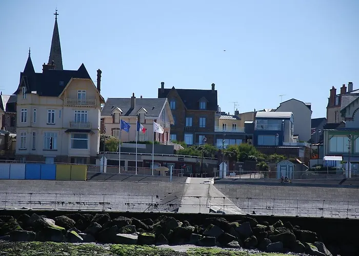 Tres Proche Granville Midship Saint-Pair-sur-Mer